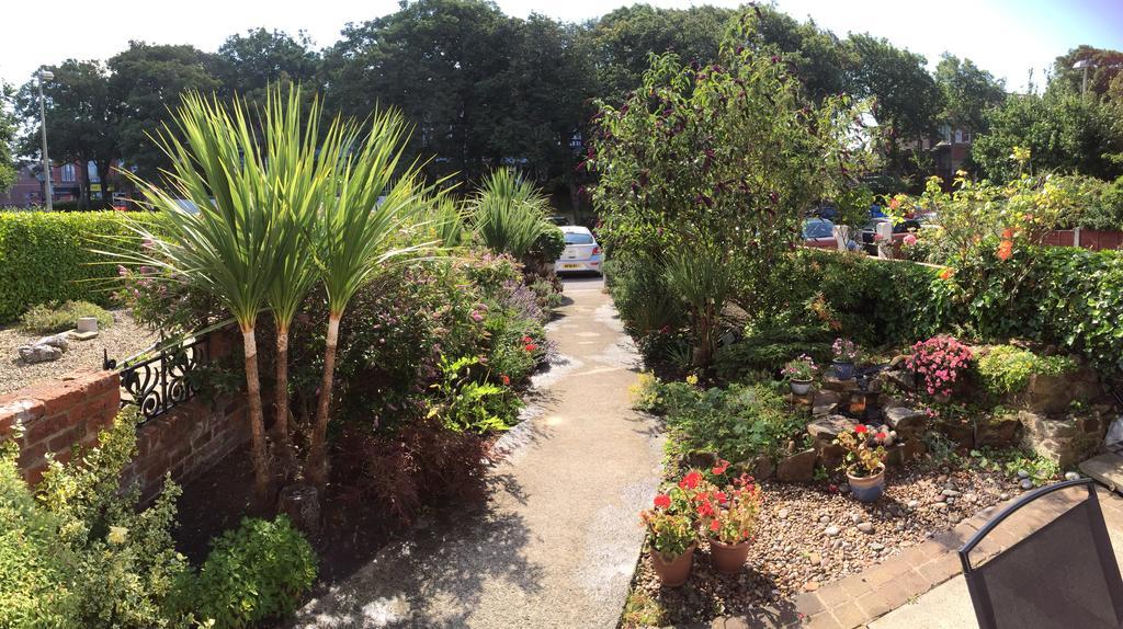 Bed and Breakfast The Fairmile Lytham St Annes Exteriér fotografie
